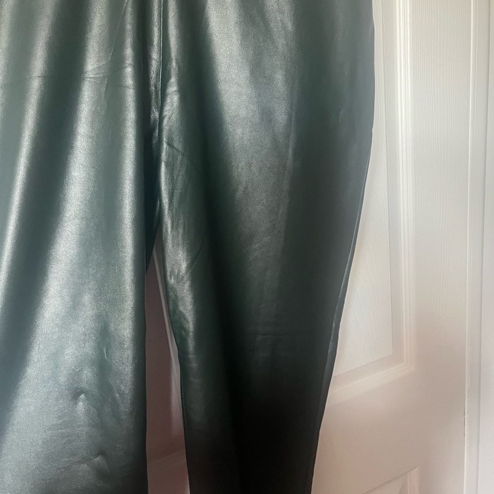 Women's Faux leather pants